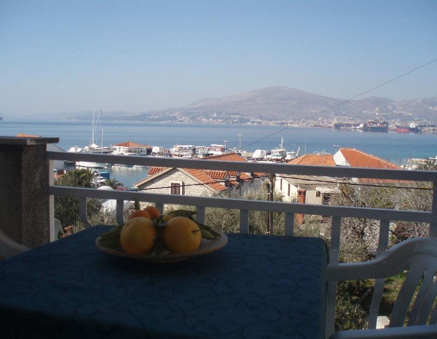Apartments Biserka - 50 M From Beach Трогир Экстерьер фото