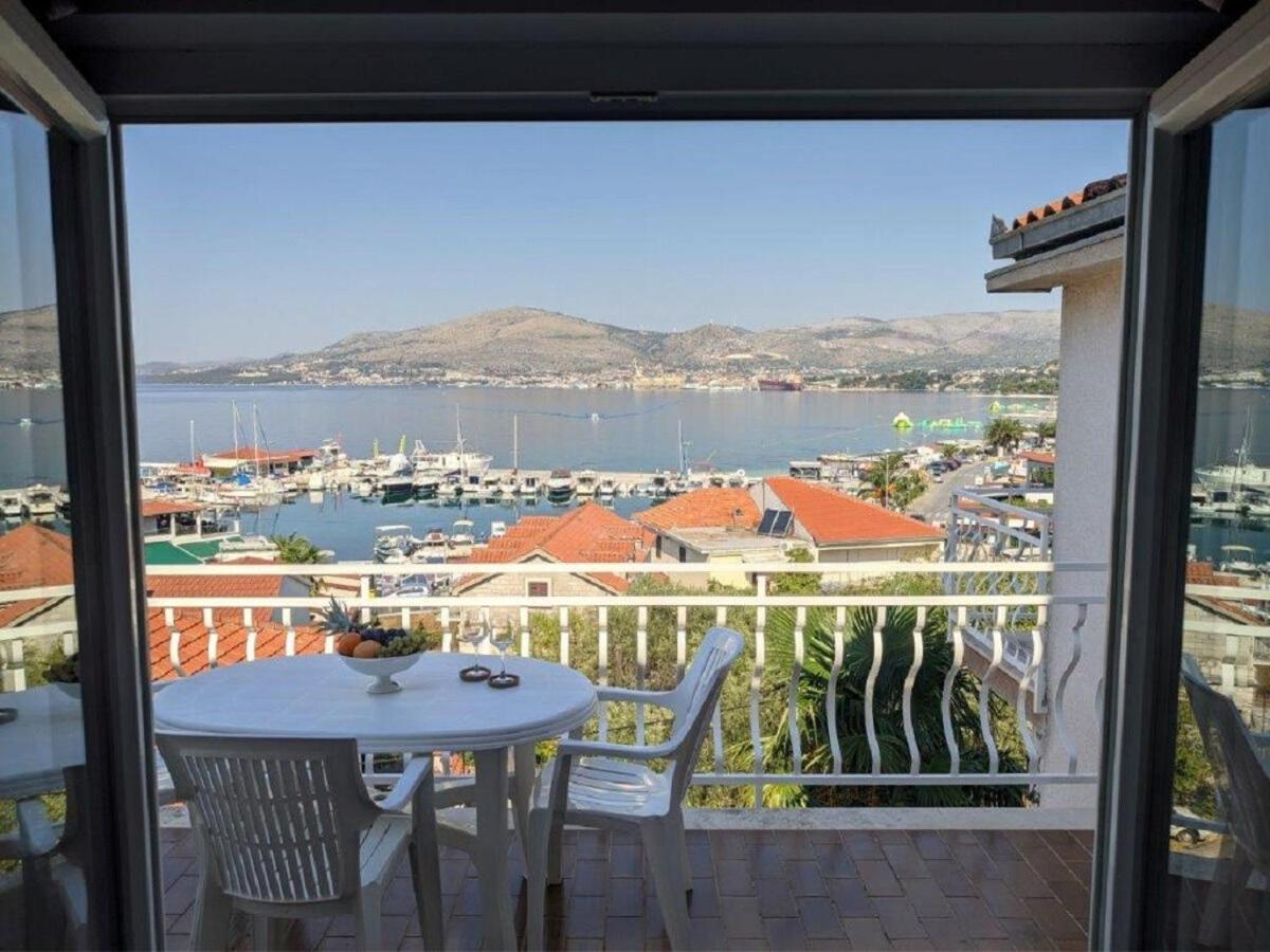 Apartments Biserka - 50 M From Beach Трогир Экстерьер фото