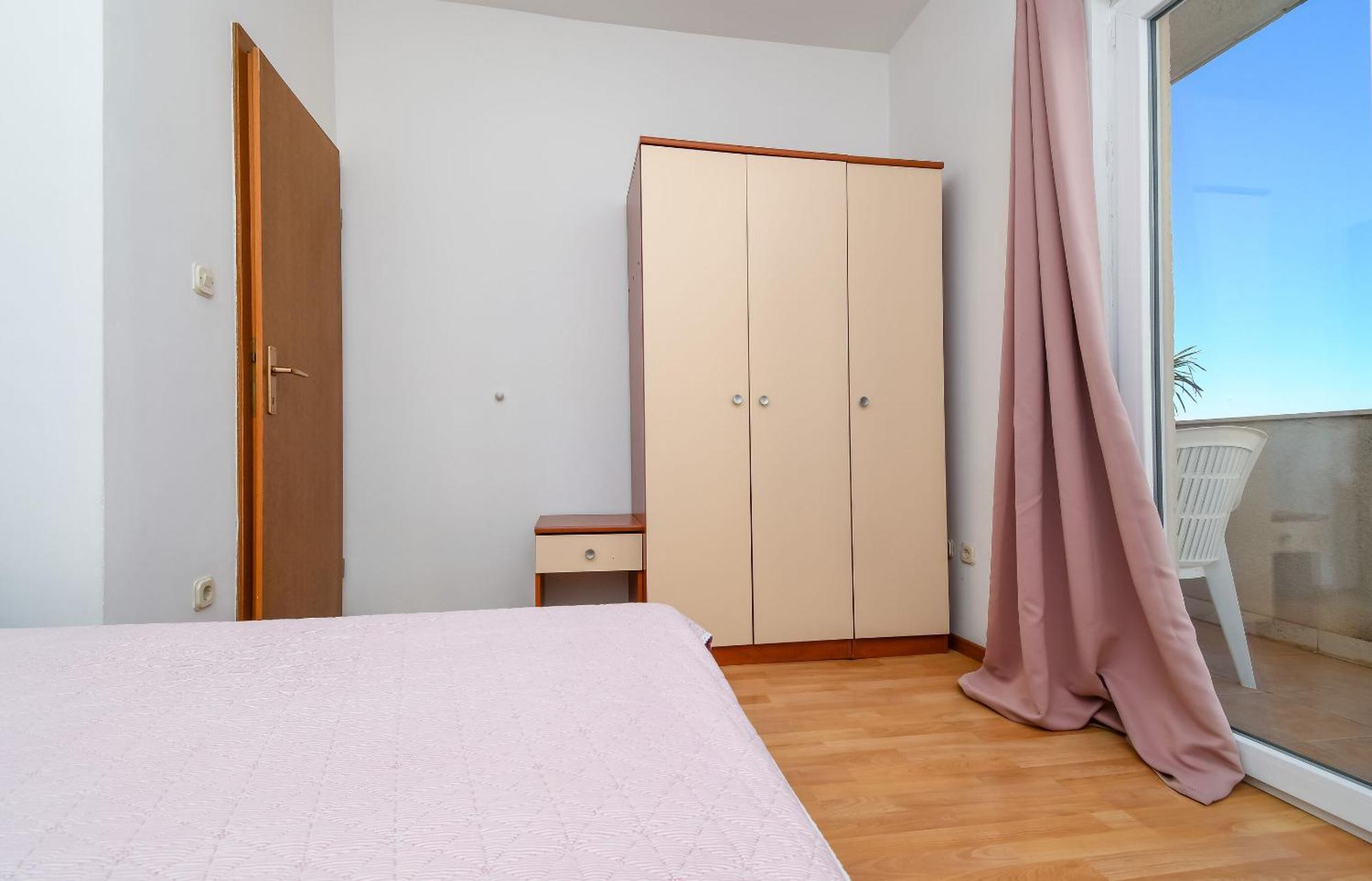 Apartments Biserka - 50 M From Beach Трогир Экстерьер фото