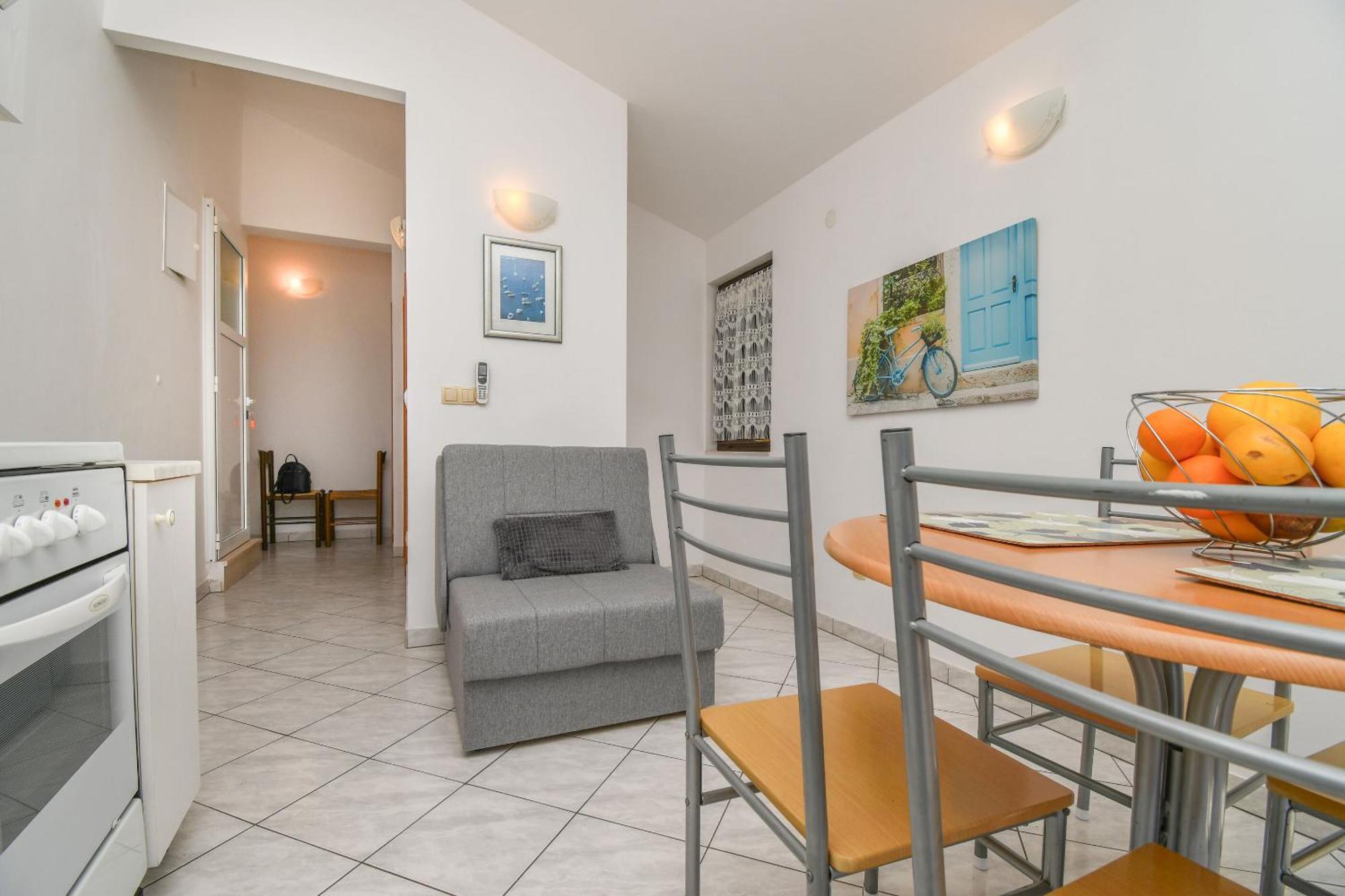 Apartments Biserka - 50 M From Beach Трогир Экстерьер фото